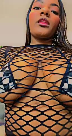 Model - AbigailShall fingering