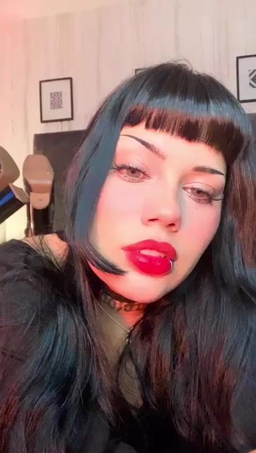 Model - Luana Marcielo femdom