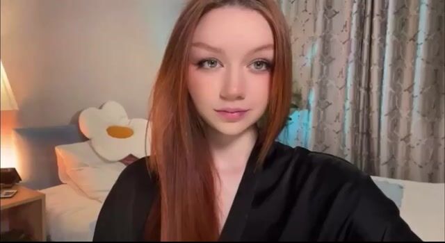 Model - Melissa anal