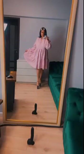 Model - Divine Aria feet