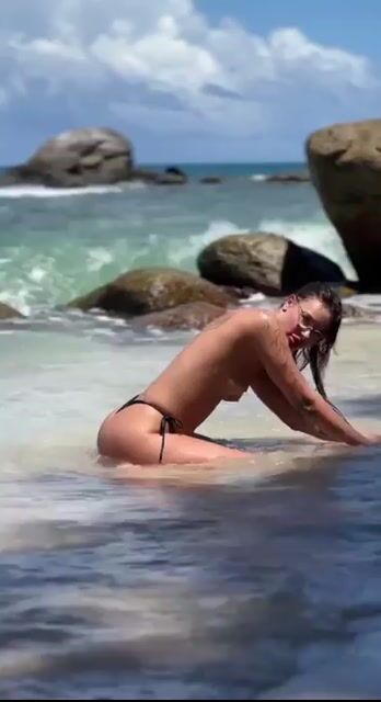 Model - Vivien Peach fetish