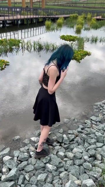 Model - ValeriaEbert young