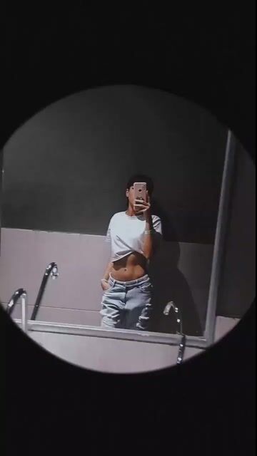 Model - ValenViolette curvy