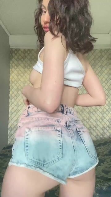 Model - Naily cowgirl