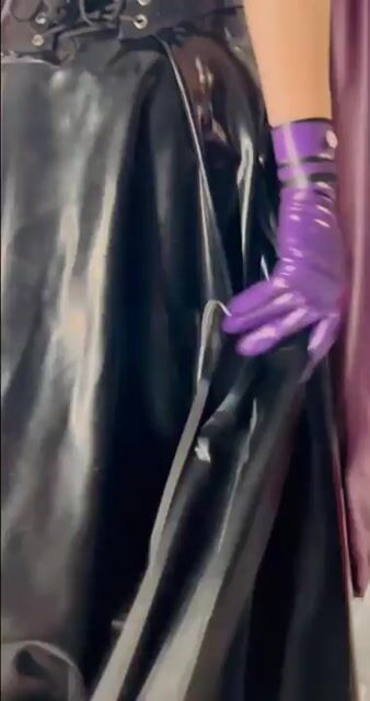 Model - YourLatexGODdess worship