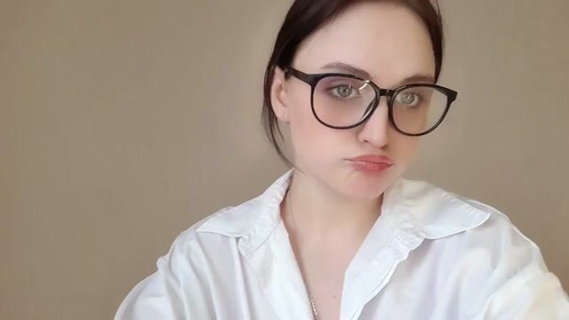 Model - Mistress Kira joi