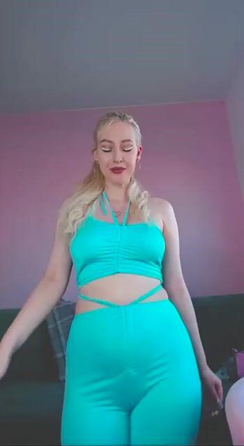 Model - alicewarmheart domination