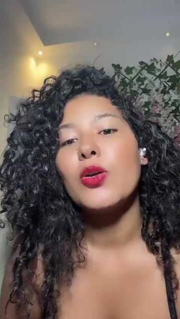 Model - Hotcurlylatina hotlatina