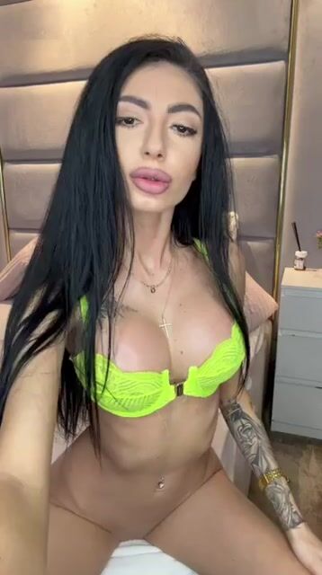 Model - MadisonDesire joi
