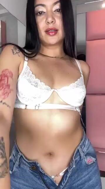 Model - Leila Perez squirt