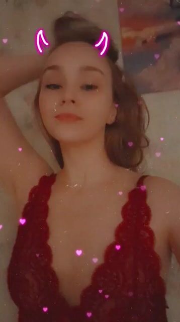 Model - LeiaPrincess blowjob