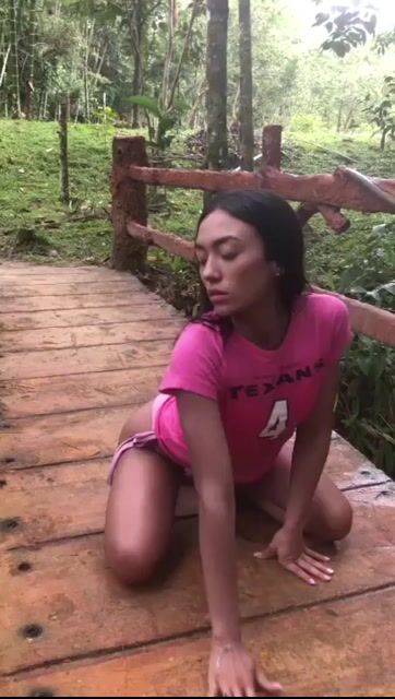 Model - SharonWill feet