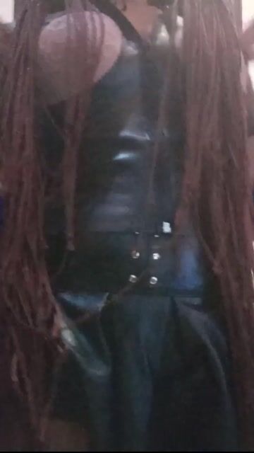 Model - Nika bigtits