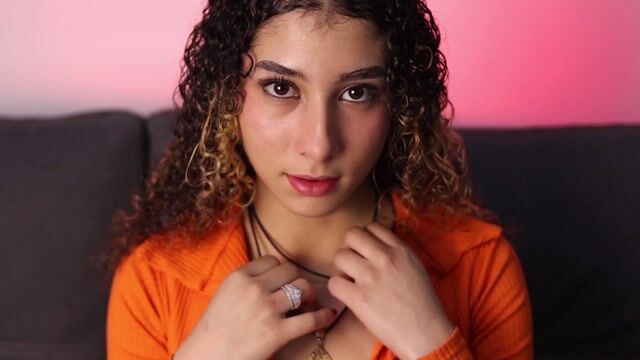 Model - ElyHill deepthroat