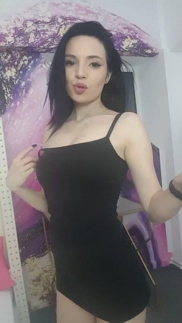 Model - LunnaGray dominatrix