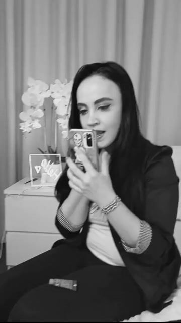 Model - Jennifer curvy