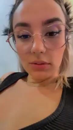 Model - GraceJones squirt