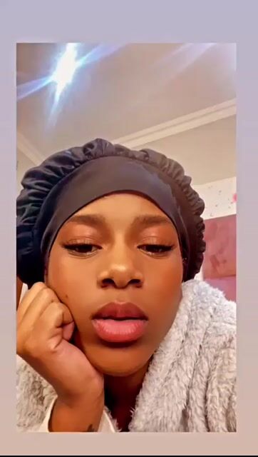 Model - JessieReyez bignipples