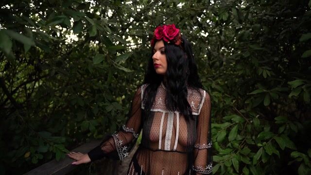 Model - DaphneJay blowjob