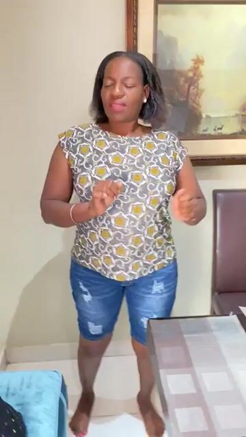 Model - Ebony Goddesss deepthroat