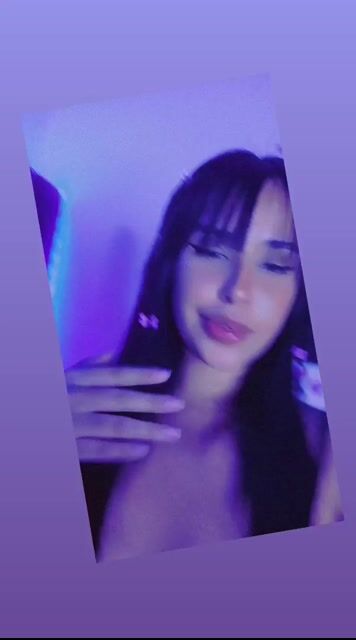 Model - Isabel Brunette deepthroat