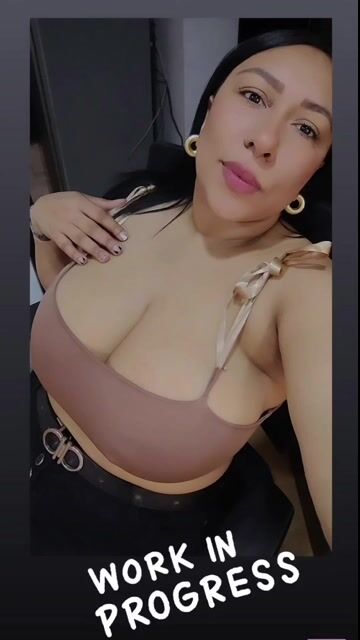 Model - MileyHudson bigtits