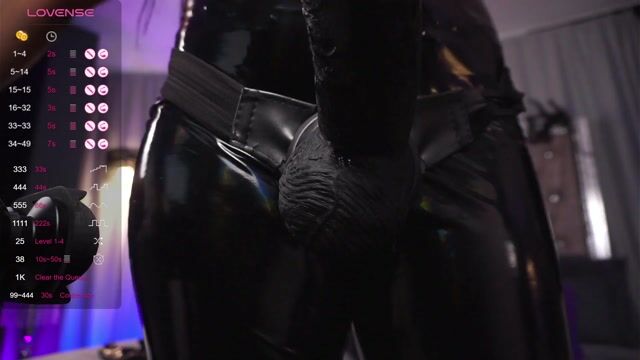 Model - DesyQueen CBT