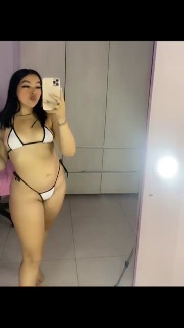 Model - chartlotte pantyhose