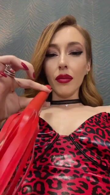 Model - LEA AMDIS dildo