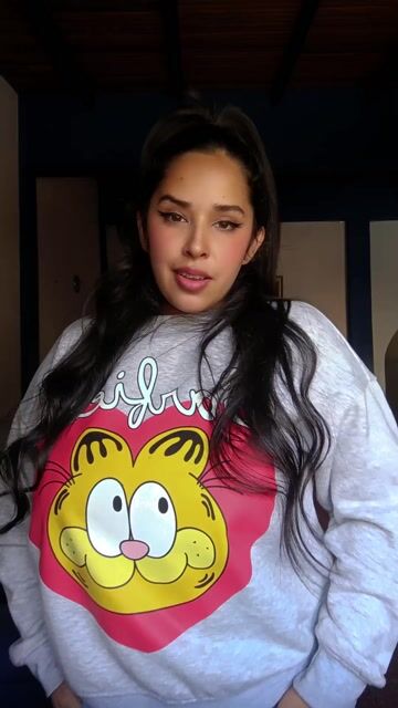 Model - Lolita Brunette Latina