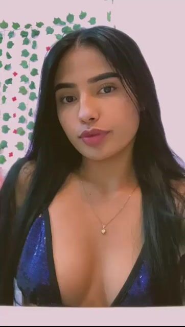 Model - Kendall Smith legs