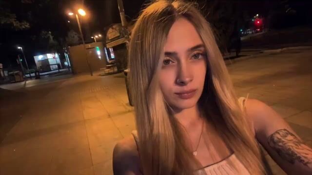 Model - LunaFire Blonde