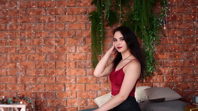 Model - CharlotteWoods longlegs