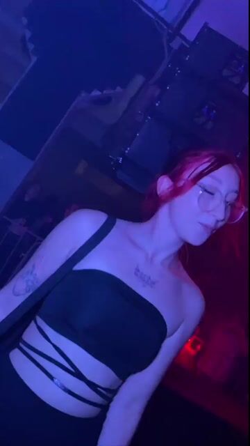 Model - Caroline squirt