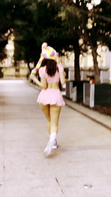 Model - MiaJeanns deepthroat