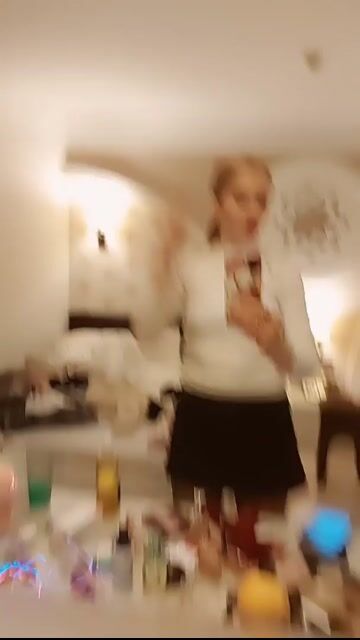 Model - Alienanna11 masturbate