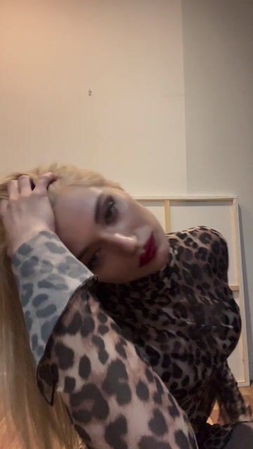 Model - Lady Alice Femdom