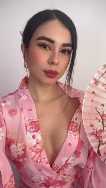 Model - Nicolle Steel young