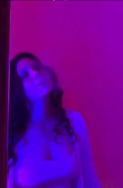 Model - Ruth natural