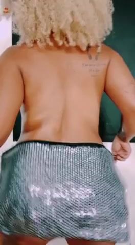 Model - JadaSmith striptease