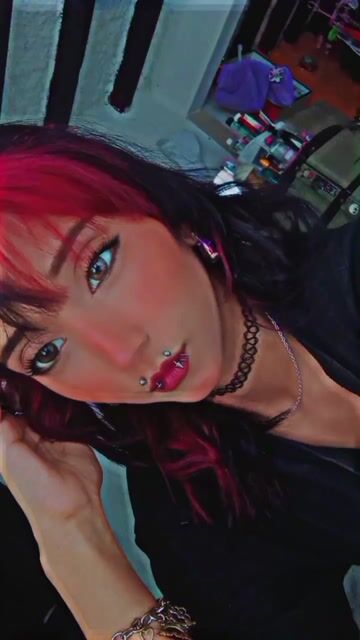 Model - NiaaFox tease