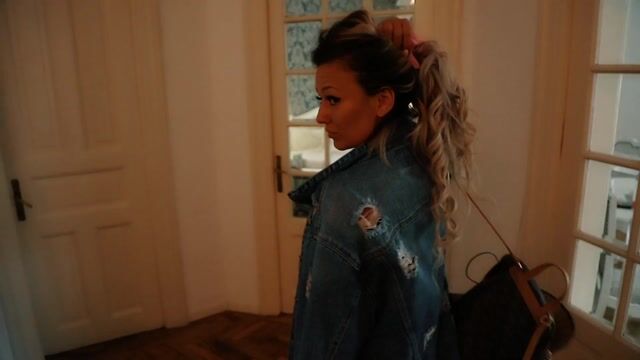 Model - AliciaRey sexy