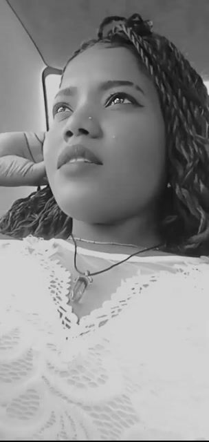 Model - _jhoa_c pussy