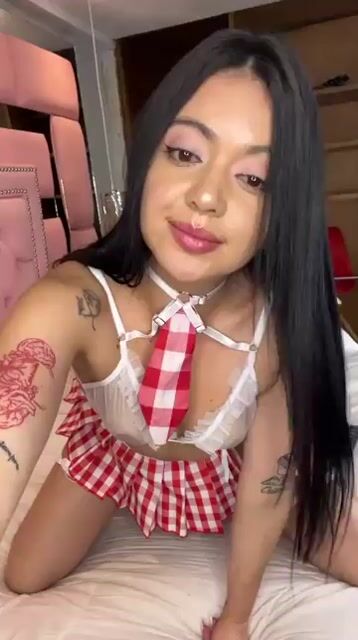 Model - Leila Perez smalltits