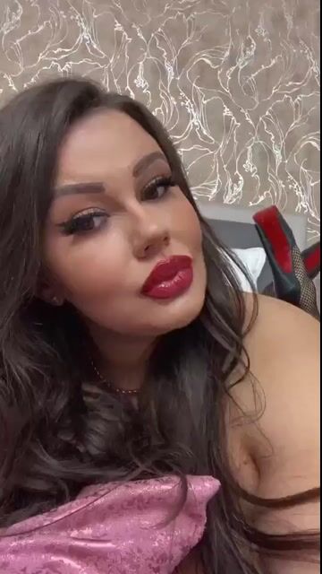 Model - Sascha Blosom findom