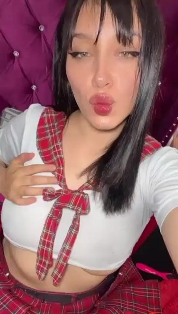 HollyDirtySlut slave Model - HollyDirtySlut slave