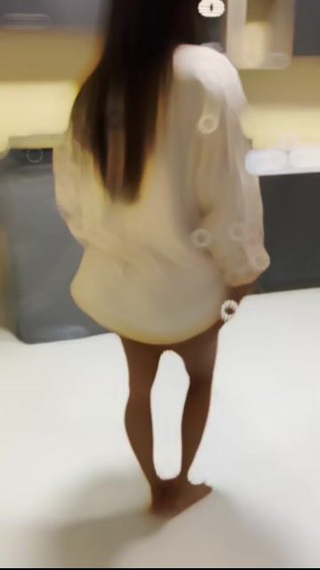 Model - Summer Moon latina