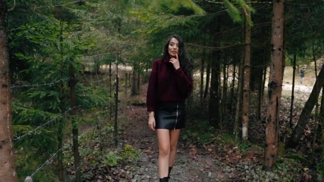 Model - NinaCrystal dirtytalk