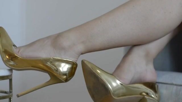 Model - Mindfuck On Heels stockings