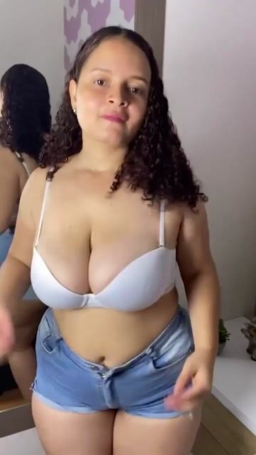 Model - LaylaMoont blackmail